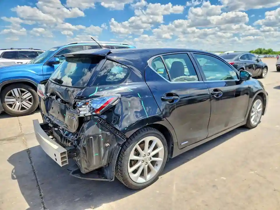 JTHKD5BH5B2032719 2011 LEXUS CT 200-2