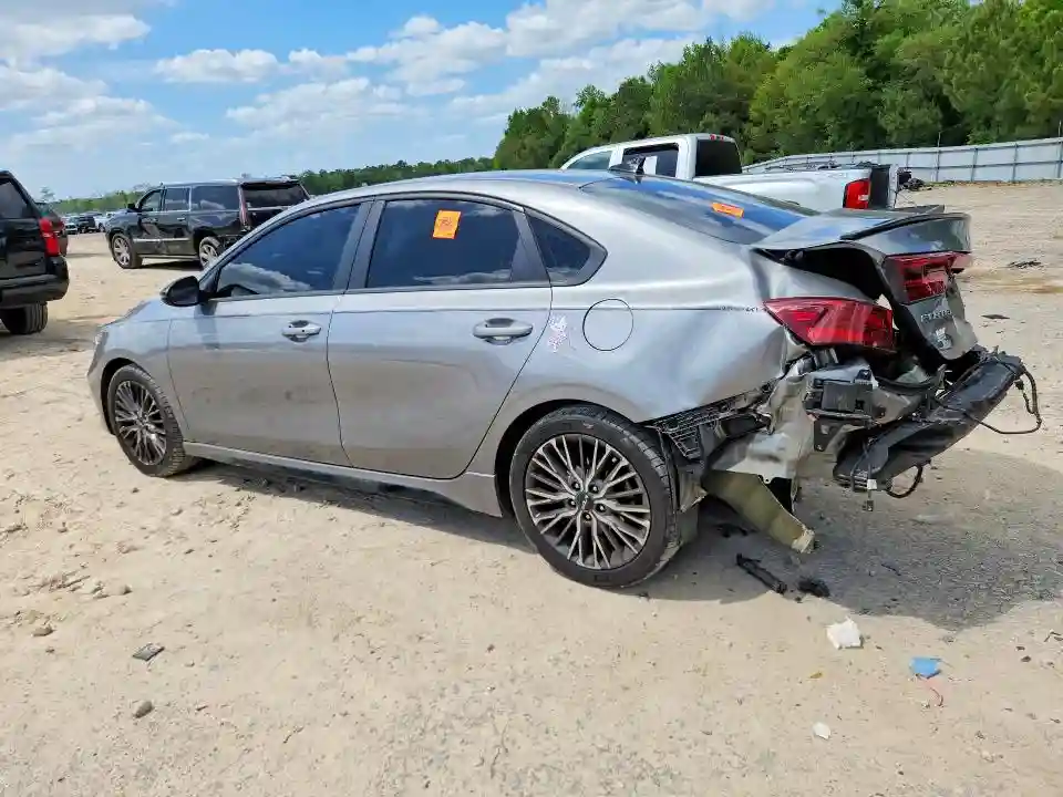 3KPF54AD0NE448855 2022 KIA FORTE-1
