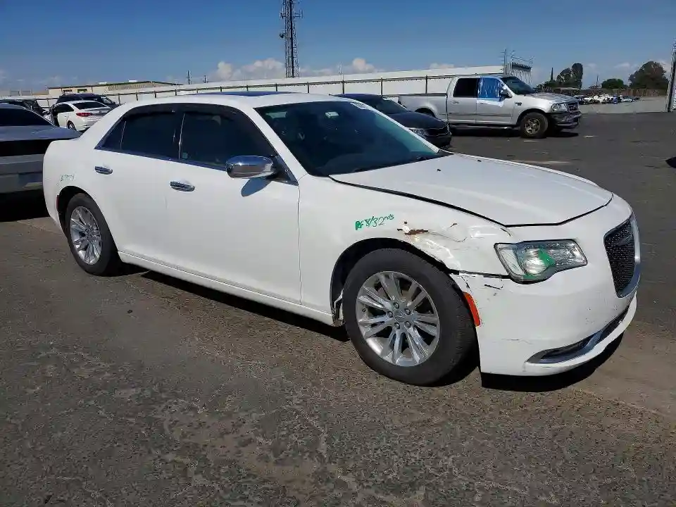 2C3CCAEG0HH662382 2017 CHRYSLER 300-3