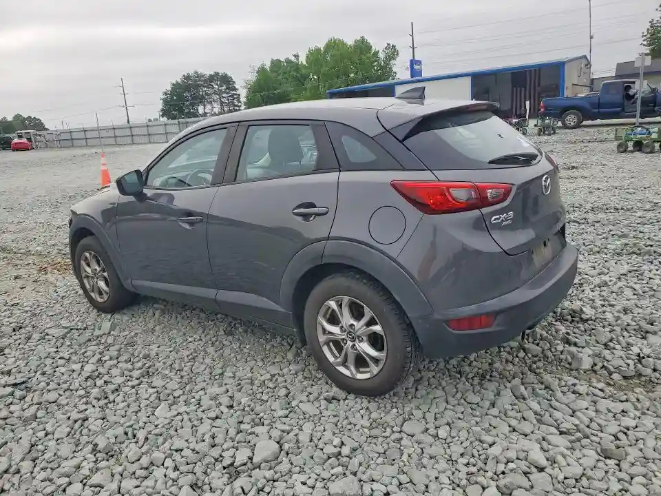 JM1DKFB70K0407635 2019 MAZDA CX-3-1