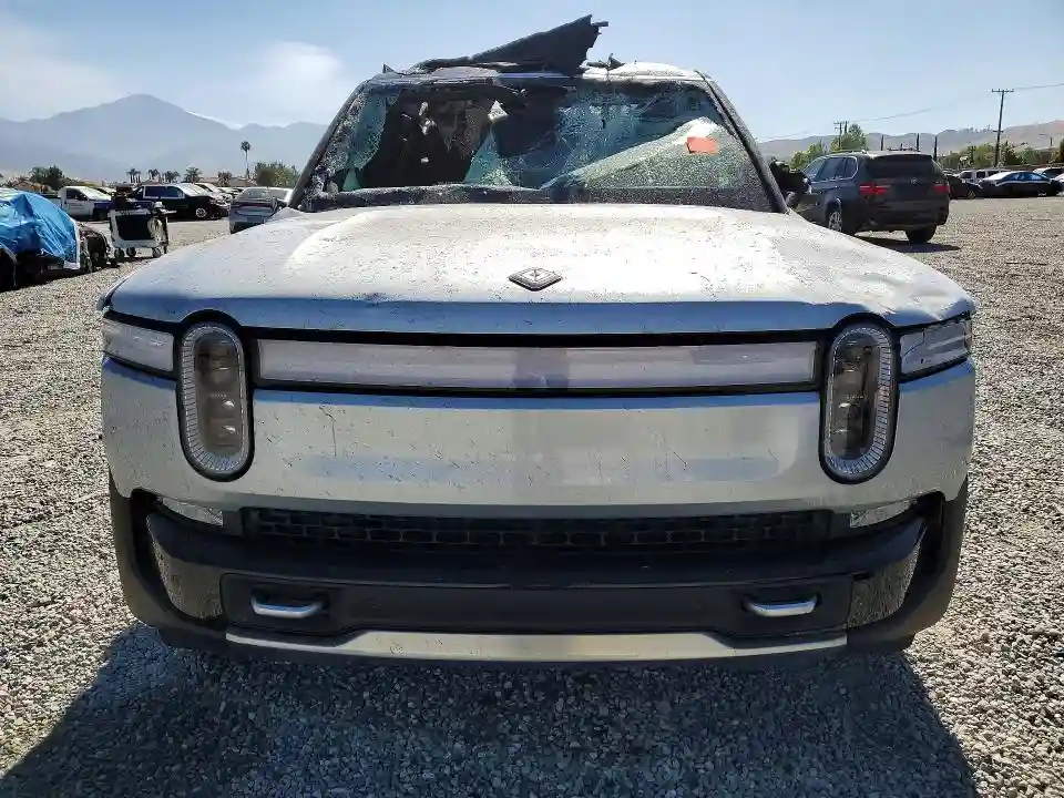 7PDSGBBA7RN040588 2024 RIVIAN RIS-4