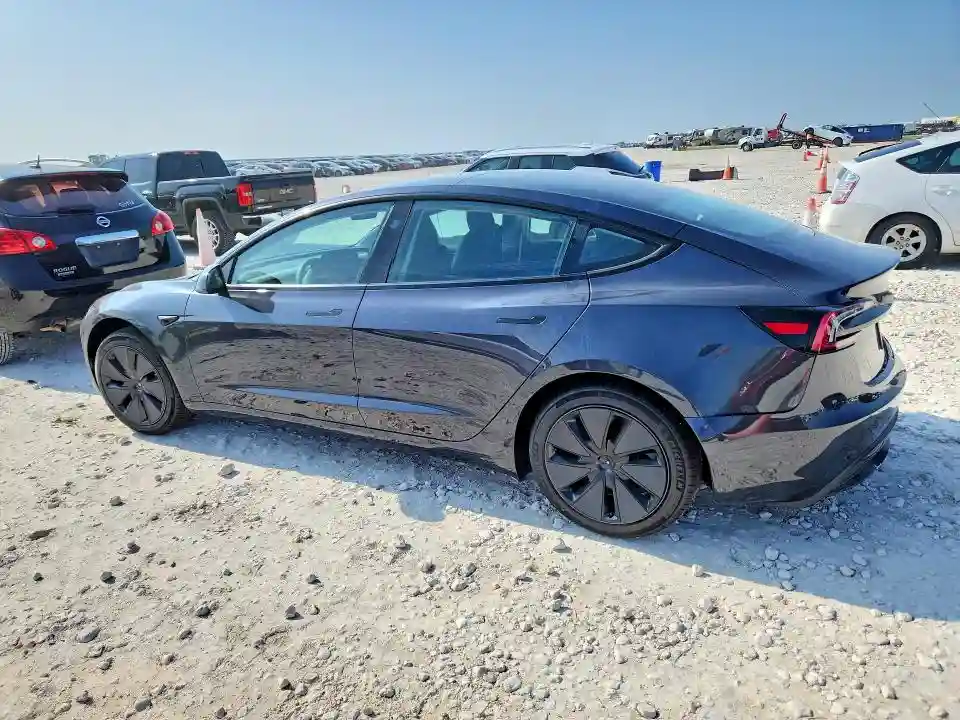 5YJ3E1EAXTF155621 2026 TESLA MODEL 3-1