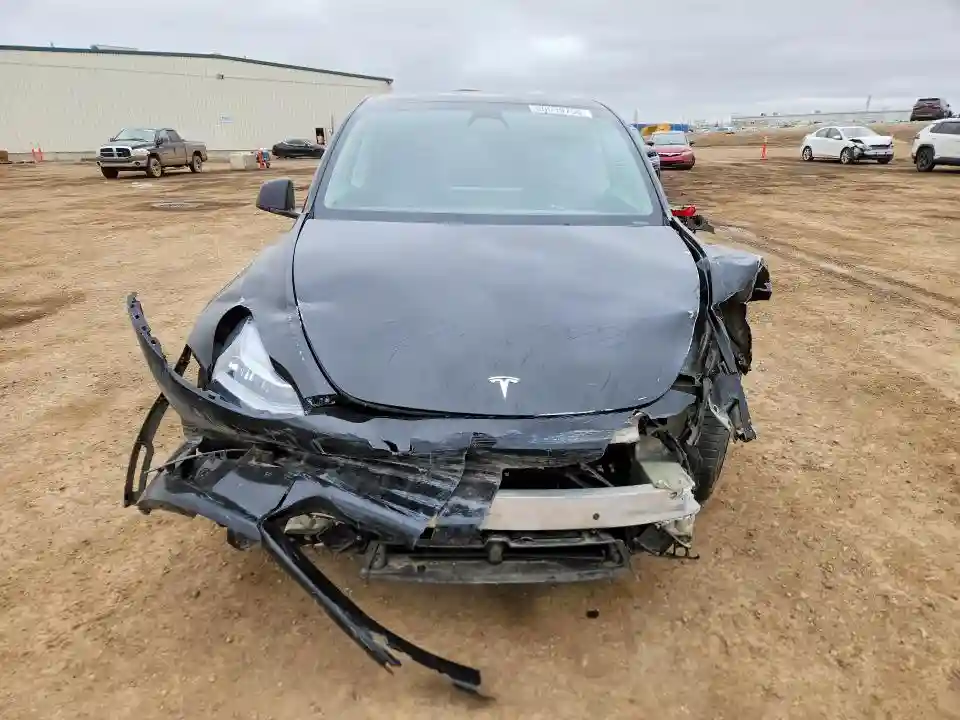 7SAYGDEE2NF572788 2022 TESLA MODEL Y-4