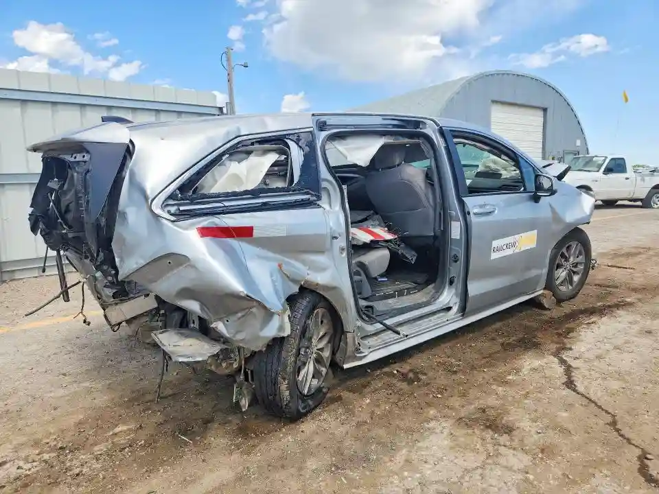 5TDKSKFC3RS140361 2024 TOYOTA SIENNA-2