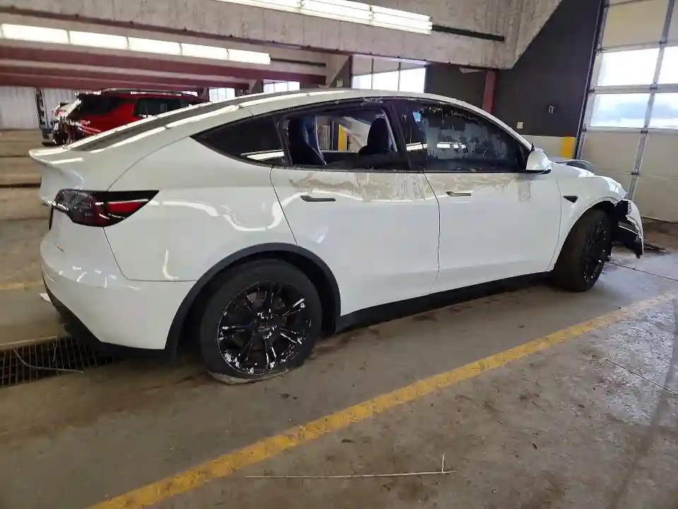 5YJYGDEE3LF017097 2020 TESLA MODEL Y-2
