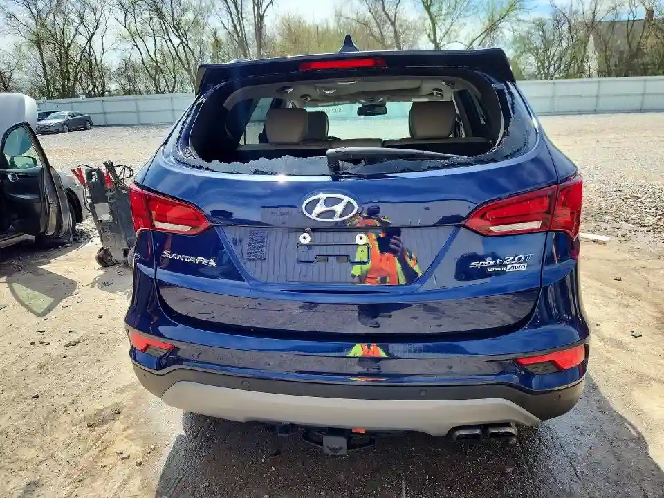5XYZWDLA4JG546751 2018 HYUNDAI SANTA FE-5