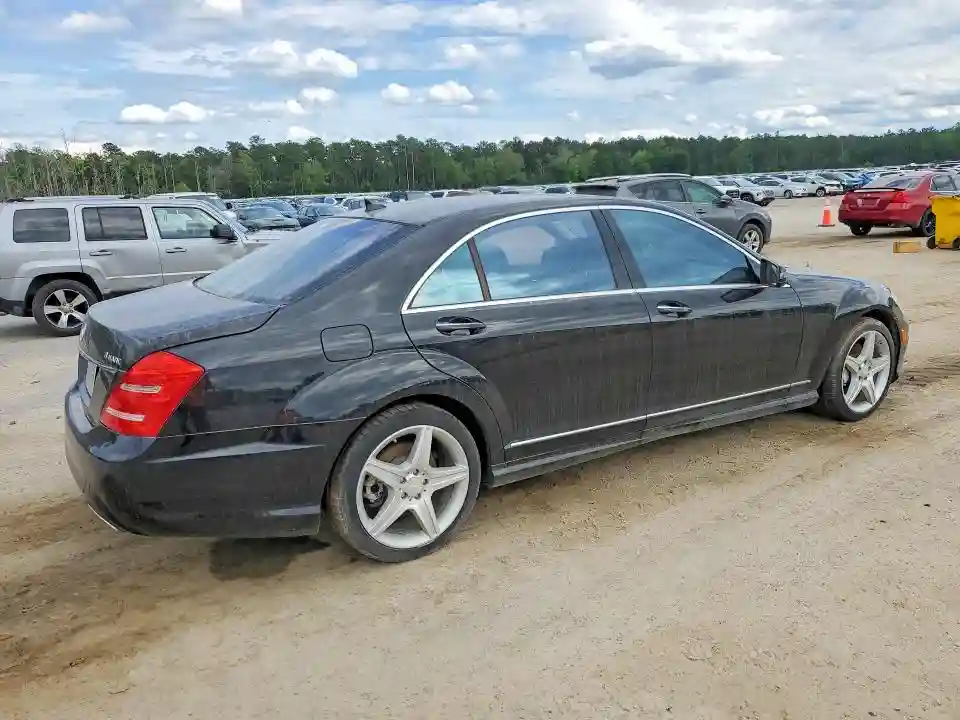WDDNG8GB6BA374817 2011 MERCEDES-BENZ S-CLASS-2