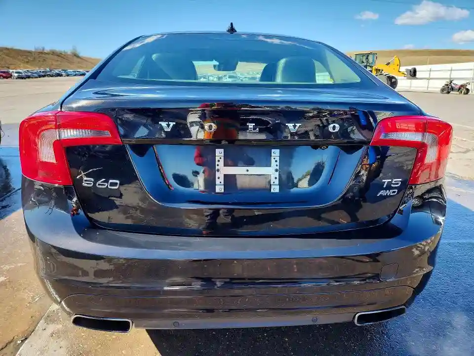 YV1612TKXF2361680 2015 VOLVO S60-5