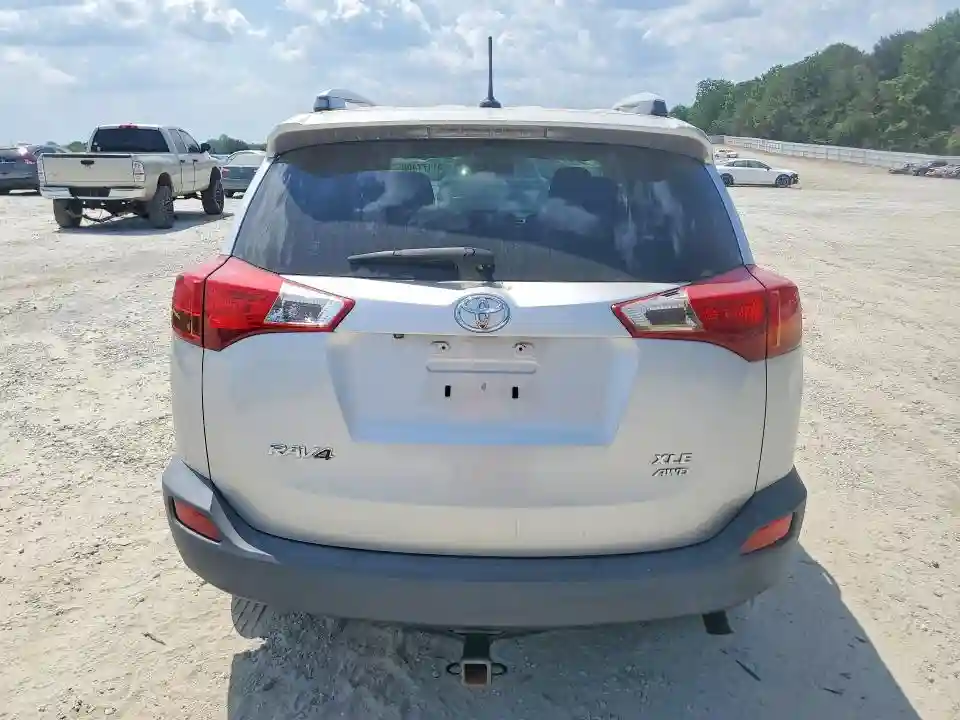 JTMRFREV1FJ013535 2015 TOYOTA RAV4-5