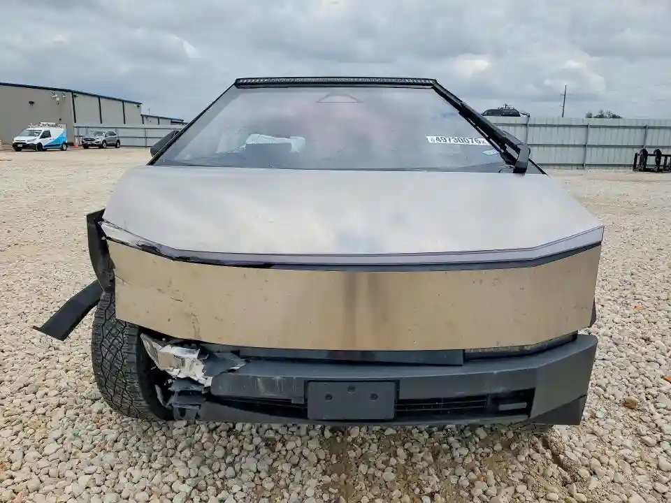 7G2CEHEE7RA019624 2024 TESLA CYBERTRUCK-4