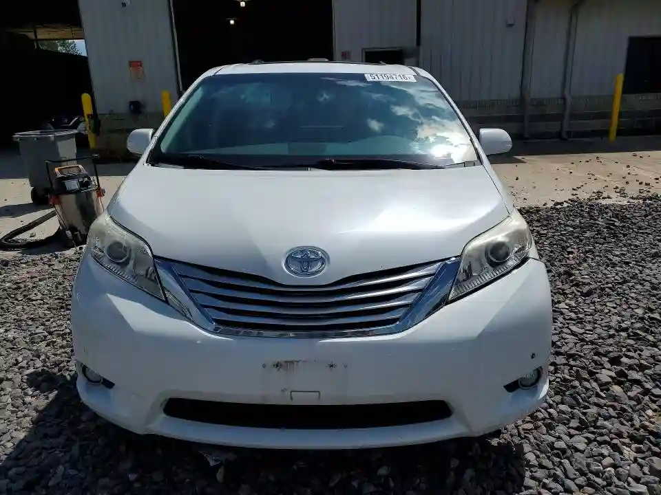 5TDYK3DCXDS283853 2013 TOYOTA SIENNA-4