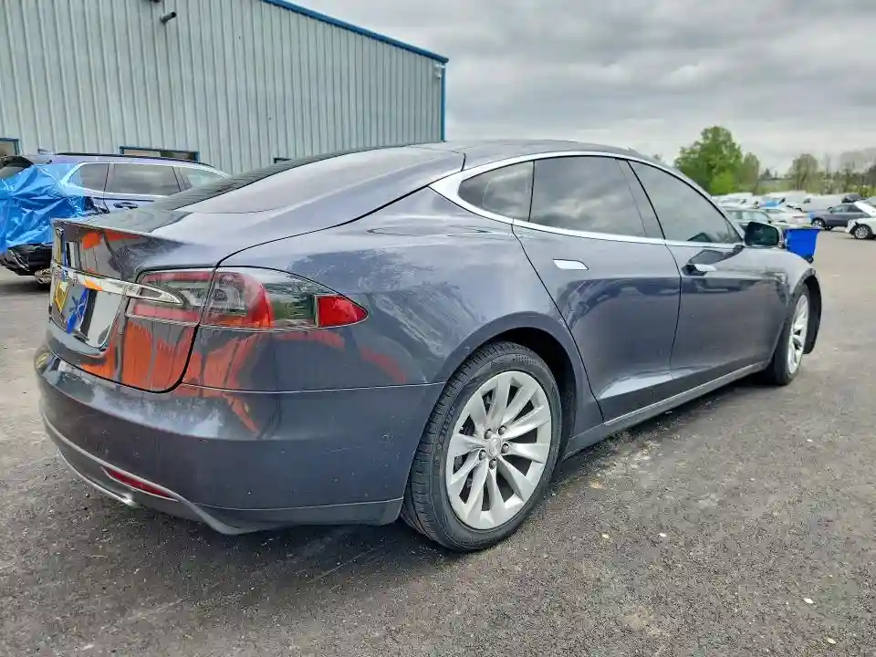 5YJSA1E26GF133167 2016 TESLA MODEL S-2