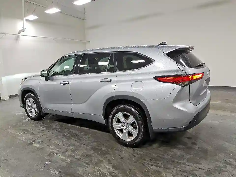 5TDBBRCH7NS554424 2022 TOYOTA HIGHLANDER-1