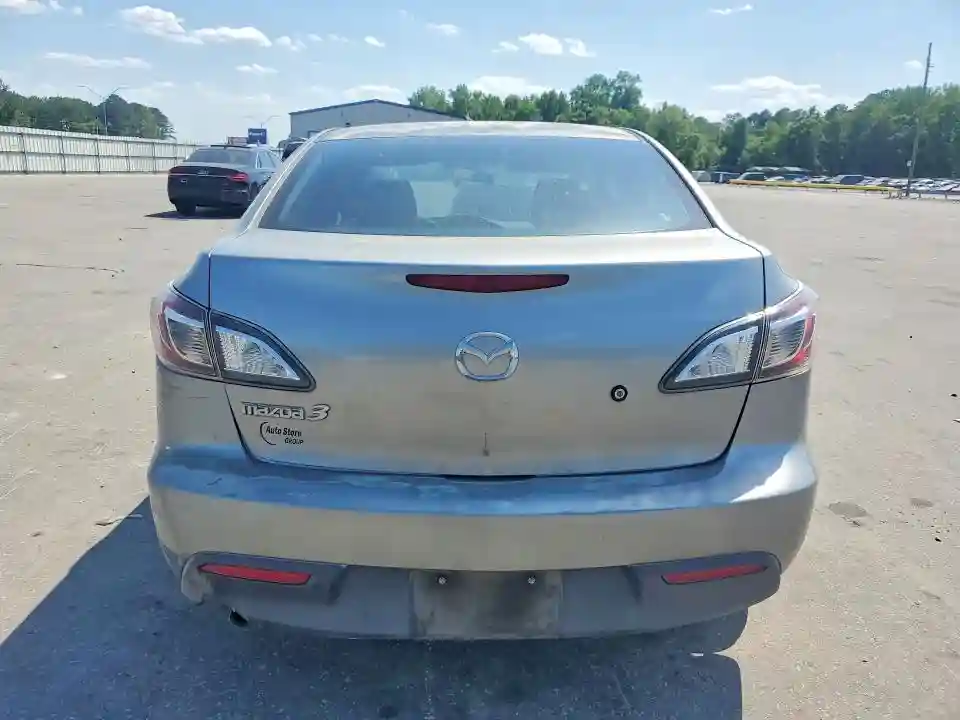 JM1BL1UF3B1413094 2011 MAZDA 3 I-5