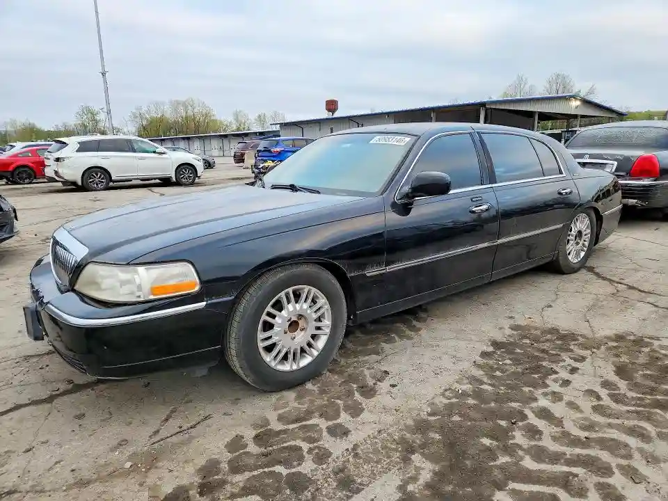 2LNBL8FV7BX763778 2011 LINCOLN TOWNCAR-0