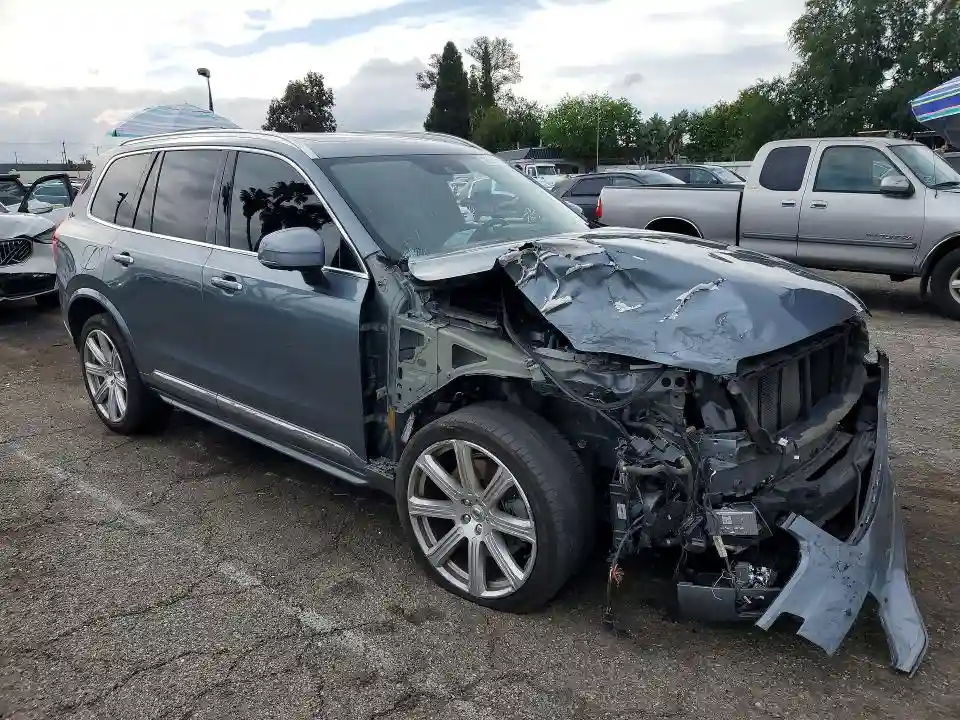 YV4BR0PL6J1336887 2018 VOLVO XC90-3