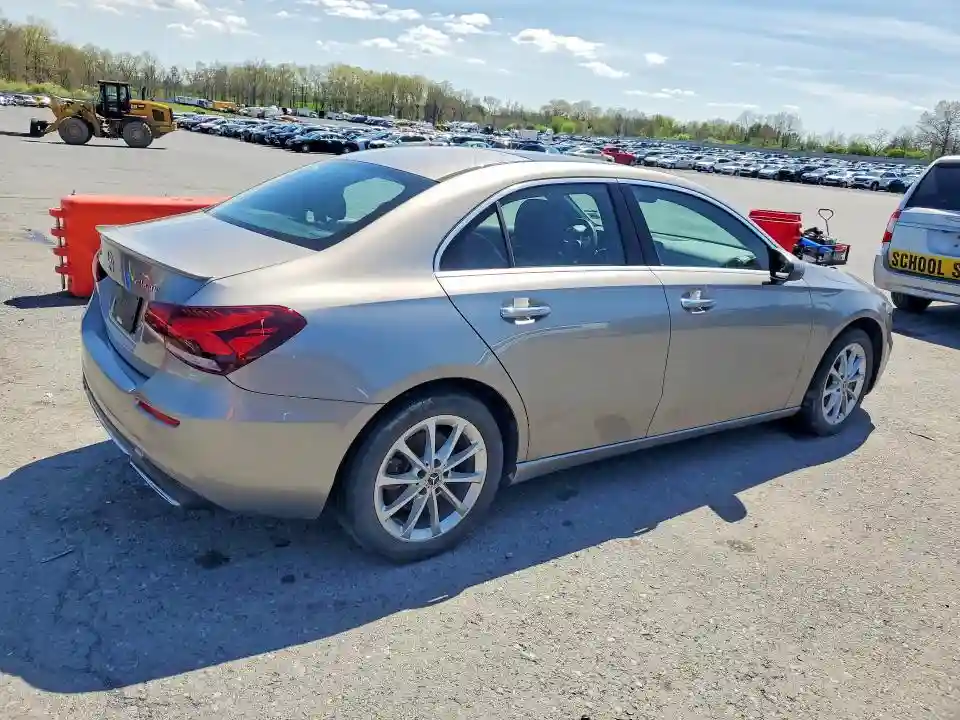 WDD3G4FB0KW007013 2019 MERCEDES-BENZ A-CLASS-2