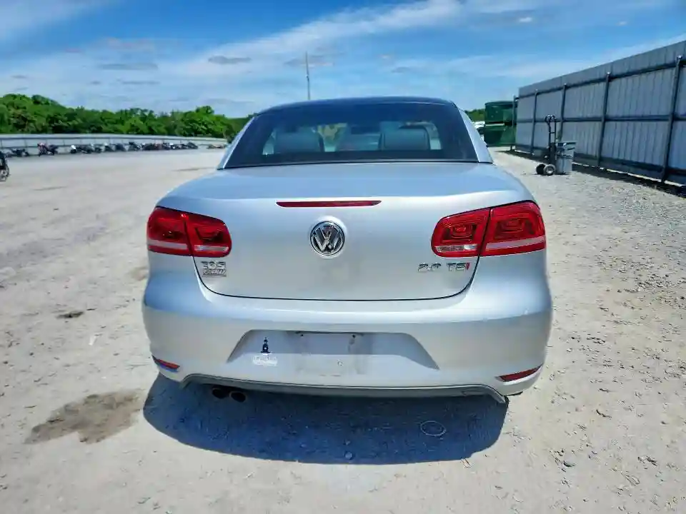 WVWBW8AH4FV001139 2015 VOLKSWAGEN EOS-5