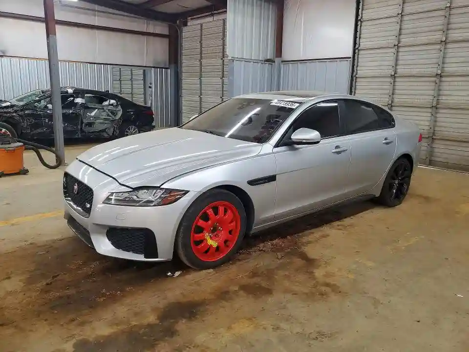 SAJBG4FV9JCY67218 2018 JAGUAR XF-0