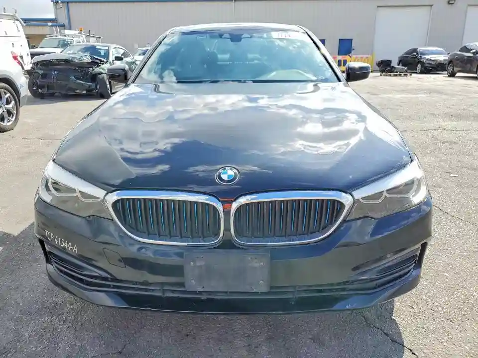 WBAJA9C53KB393607 2019 BMW 5 SERIES-4