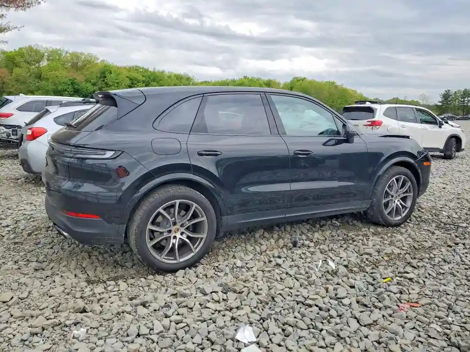 WP1AL2AY4RDA33132 2024 PORSCHE CAYENNE-2