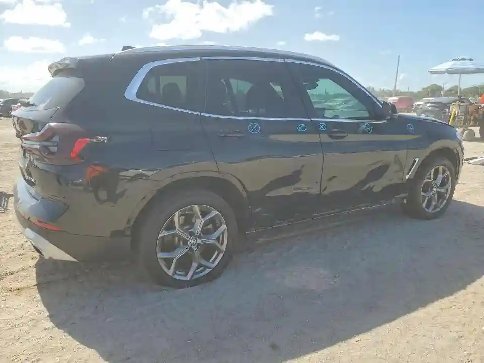 5UX53DP09R9V39251 2024 BMW X3-2
