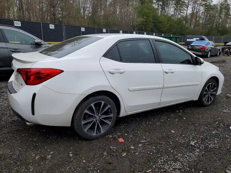 2T1BURHE3JC014595 2018 TOYOTA COROLLA-2