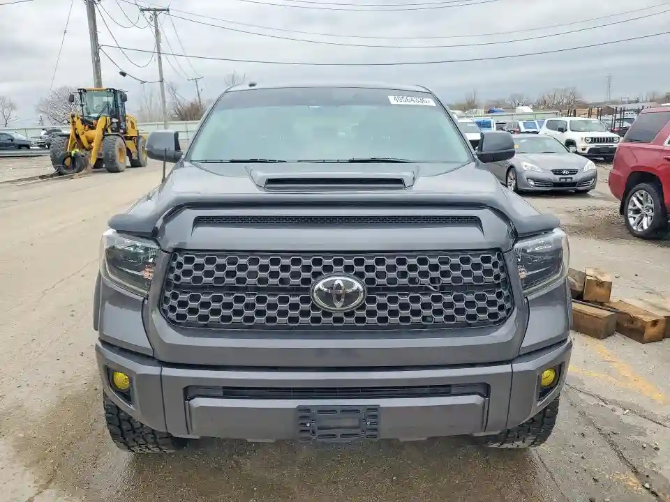 5TFDY5F19KX804993 2019 TOYOTA TUNDRA-4