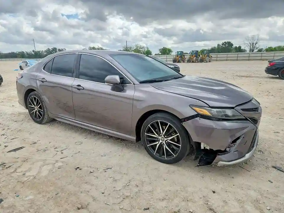 4T1G11AK3NU060755 2022 TOYOTA CAMRY-3