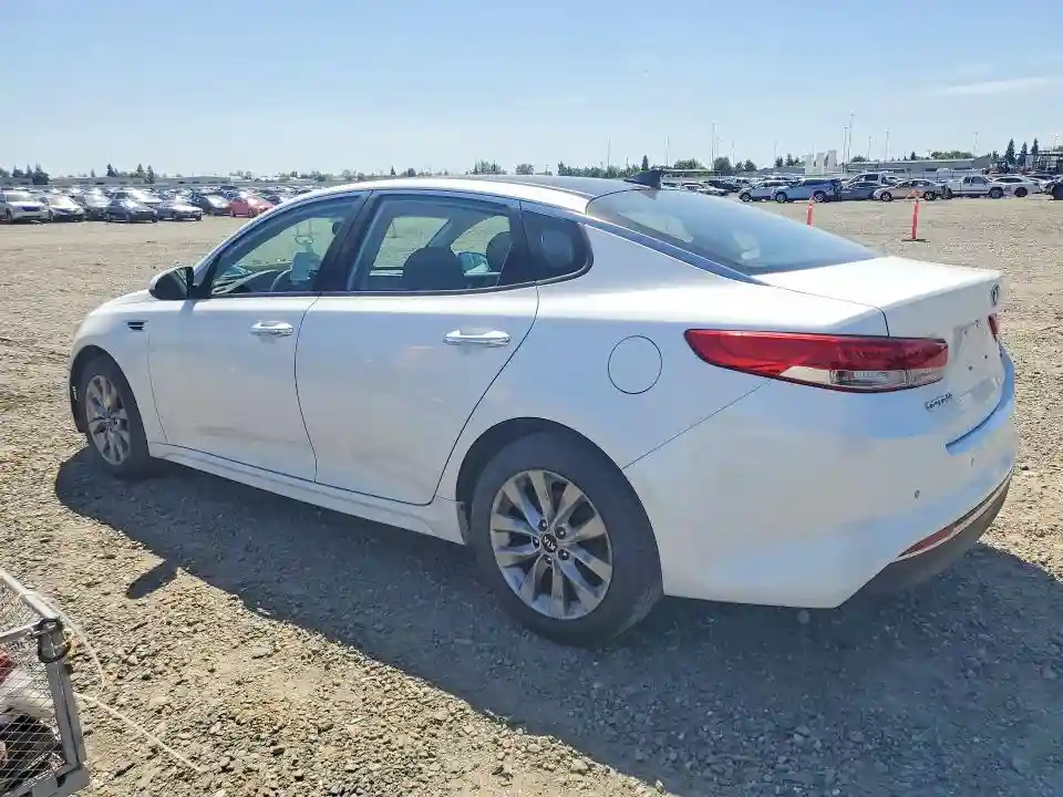 5XXGU4L36GG092272 2016 KIA OPTIMA-1