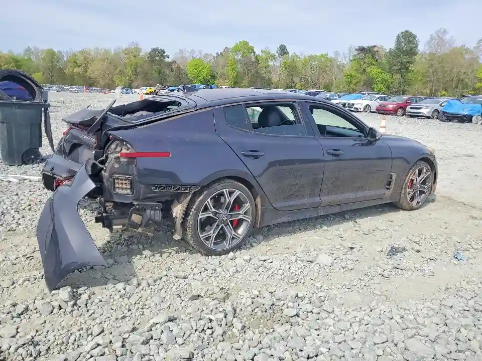 KNAE45LC0J6018538 2018 KIA STINGER-2