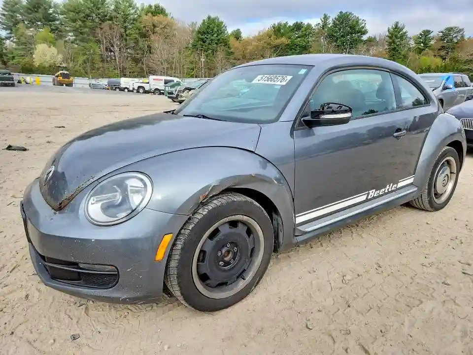 3VWHP7AT5CM622155 2012 VOLKSWAGEN BEETLE-0