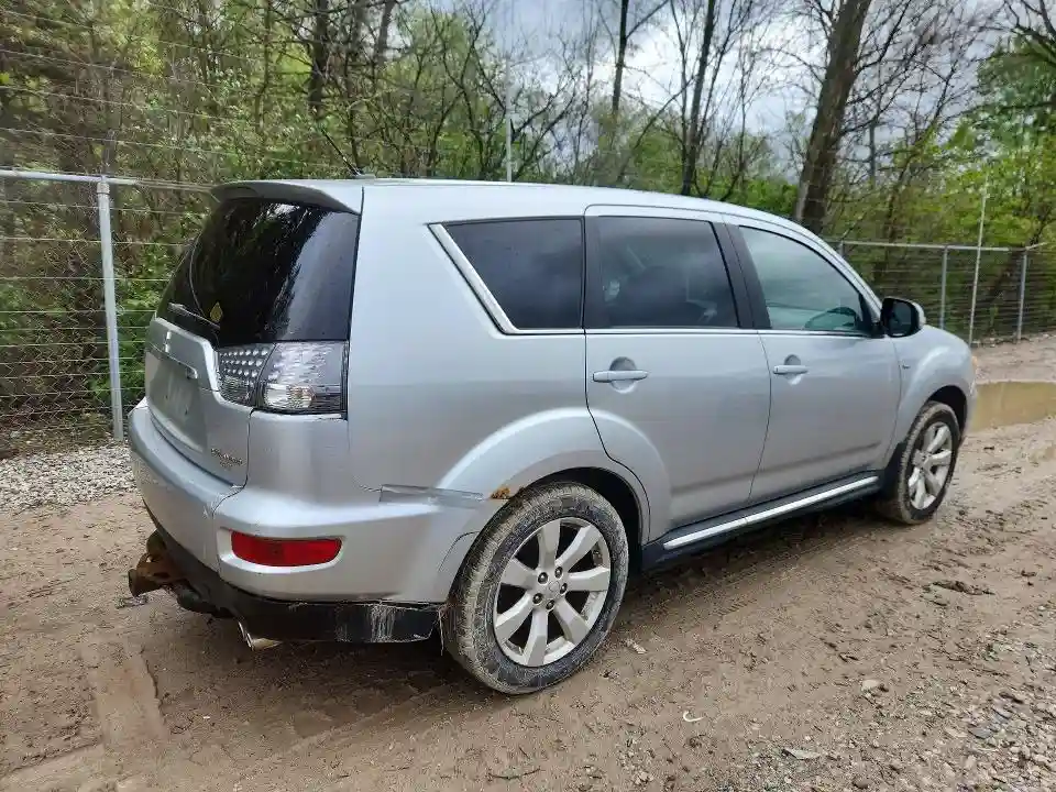 JA4JT5AX2BU037187 2011 MITSUBISHI OUTLANDER-2
