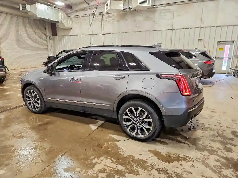 1GYKNGRS3MZ229047 2021 CADILLAC XT5-1