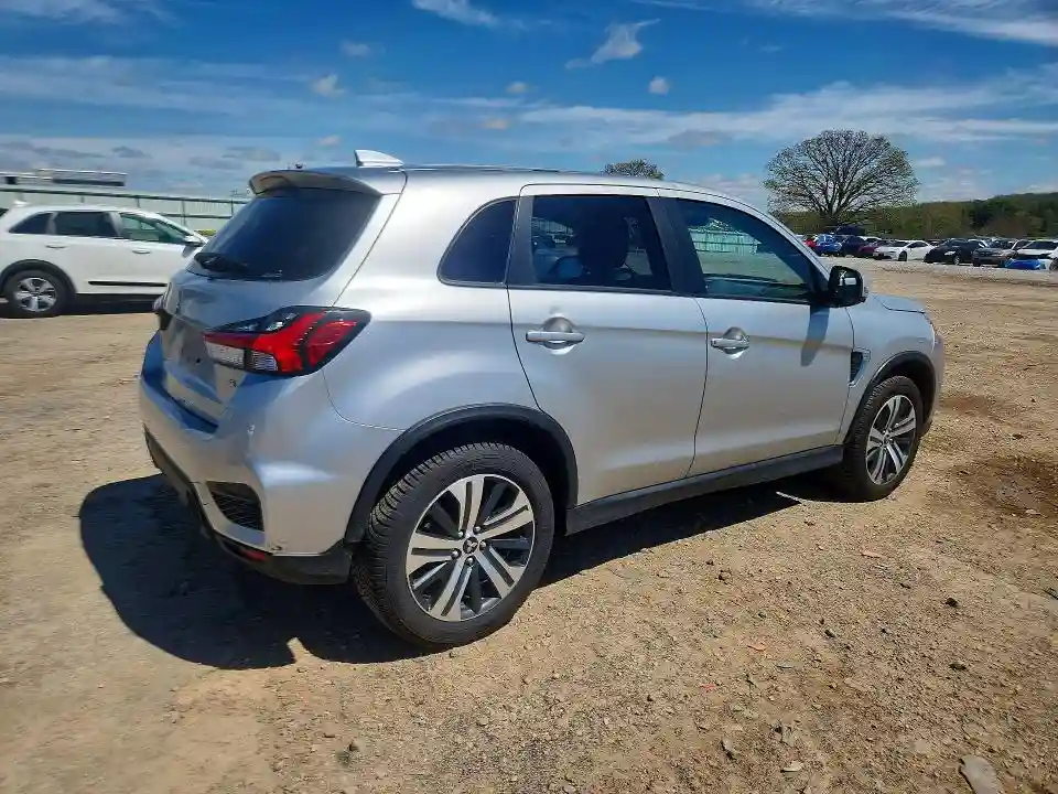JA4ARUAU0MU015416 2021 MITSUBISHI OUTLANDER-2