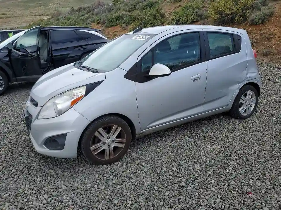 KL8CD6S91FC761300 2015 CHEVROLET SPARK-0