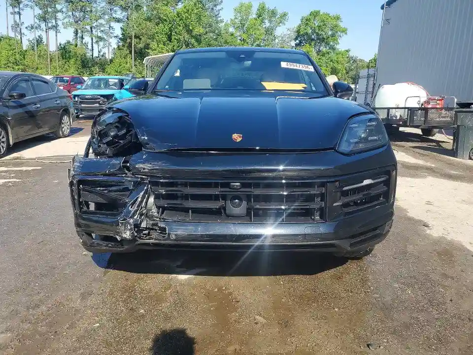 WP1BA2AY7RDA55877 2024 PORSCHE CAYENNE-4