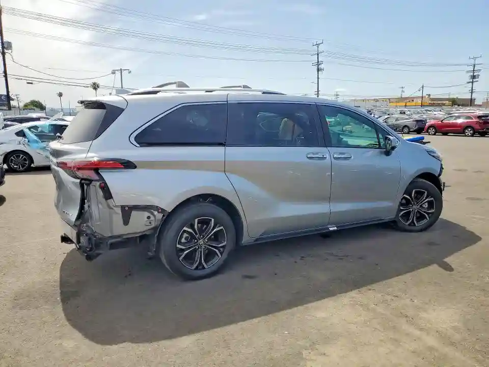 5TDESKFC0SS201409 2025 TOYOTA SIENNA-2