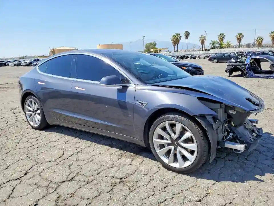 5YJ3E1EA5JF059540 2018 TESLA MODEL 3-3
