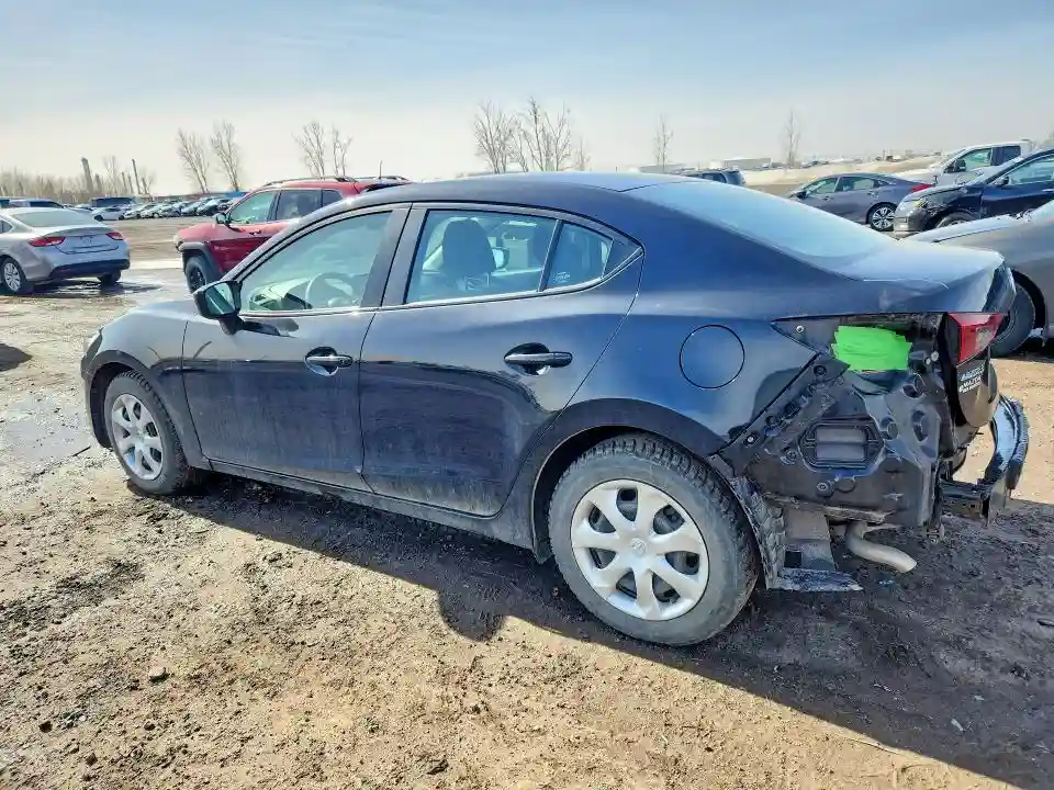 3MZBN1U78JM253439 2018 MAZDA 3-1