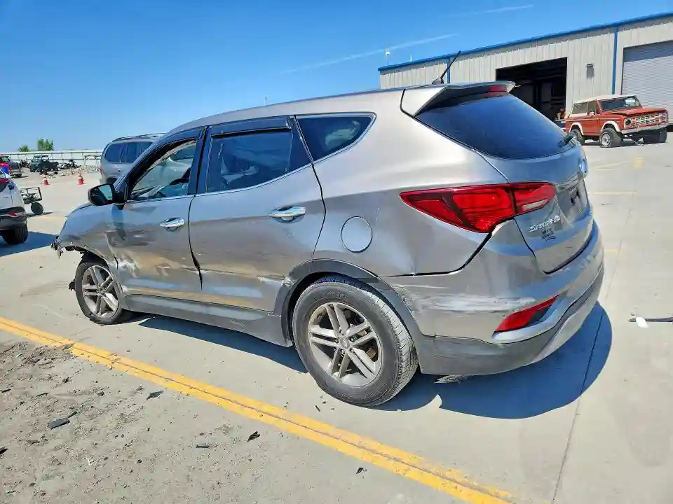 5NMZTDLB8JH082810 2018 HYUNDAI SANTA FE-1