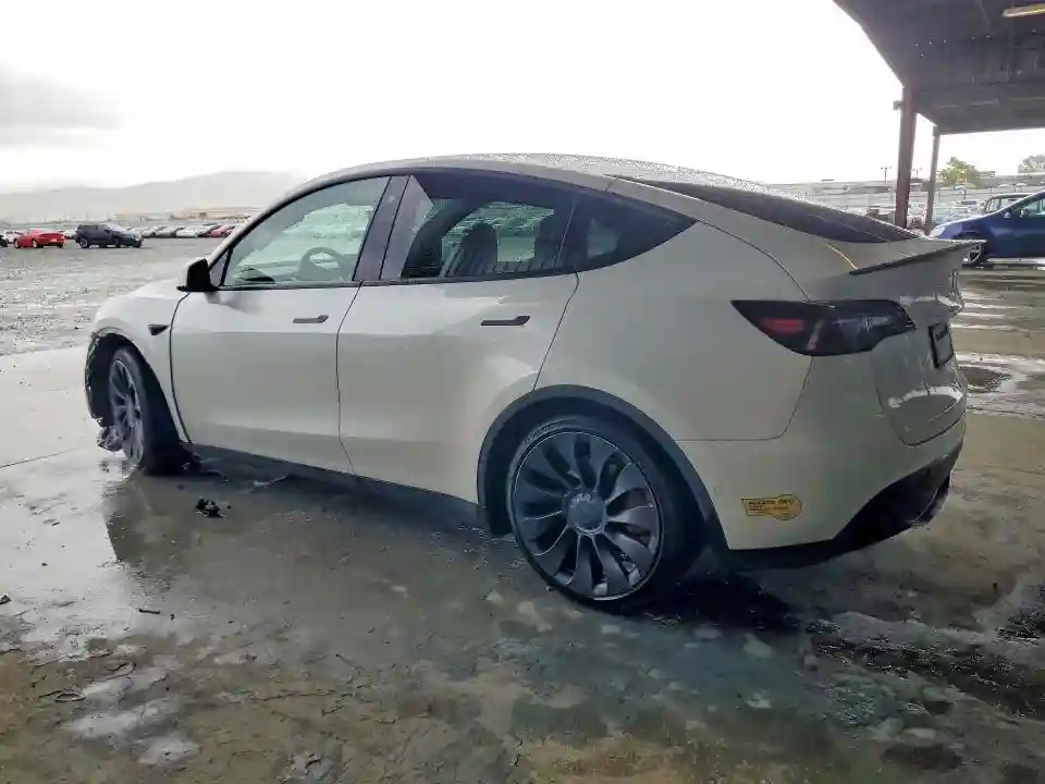 7SAYGDEF1NF492701 2022 TESLA MODEL Y-1
