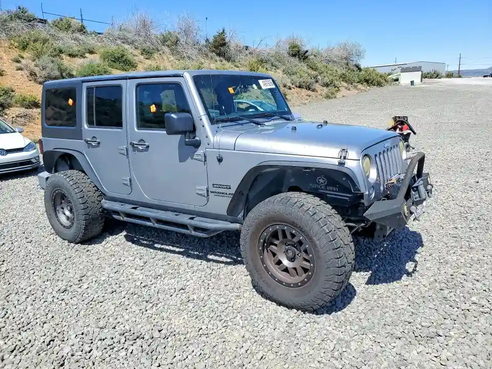 1C4HJWDG7GL283242 2016 JEEP WRANGLER-3
