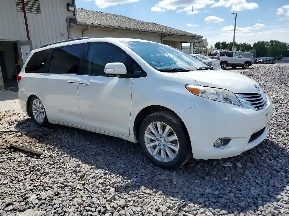 5TDYK3DCXDS283853 2013 TOYOTA SIENNA-3