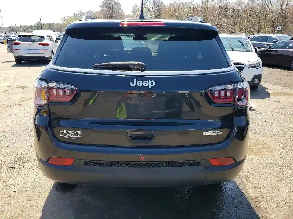 3C4NJDBB4NT199766 2022 JEEP COMPASS-5