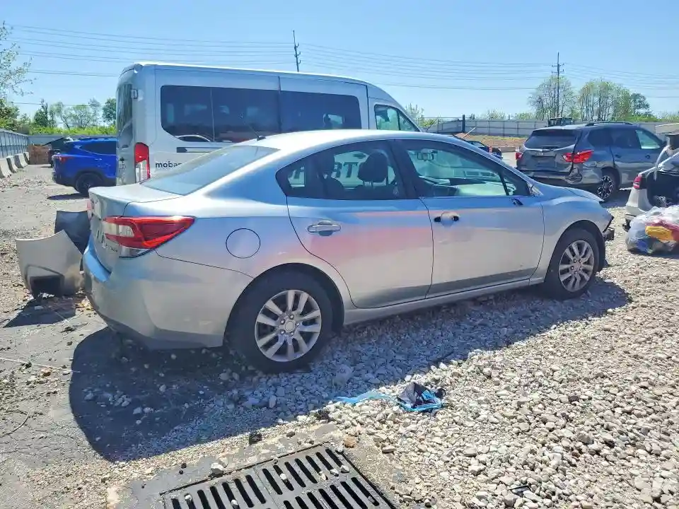 4S3GKAA64J3605379 2018 SUBARU IMPREZA-2