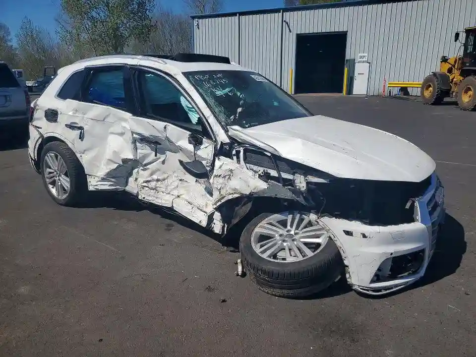 WA1BNAFY3J2010521 2018 AUDI Q5-3