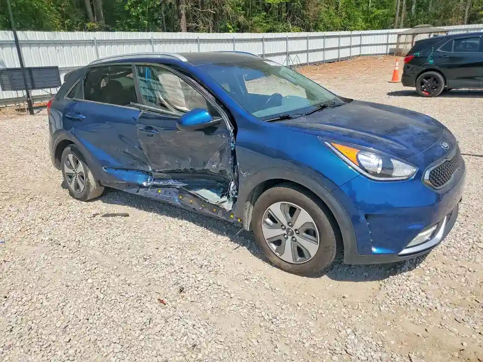 KNDCB3LC1K5243630 2019 KIA NIRO-3