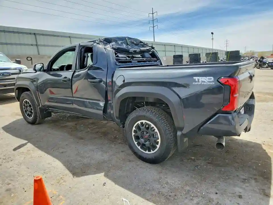 3TMLB5JN2TM239663 2026 TOYOTA TACOMA-1