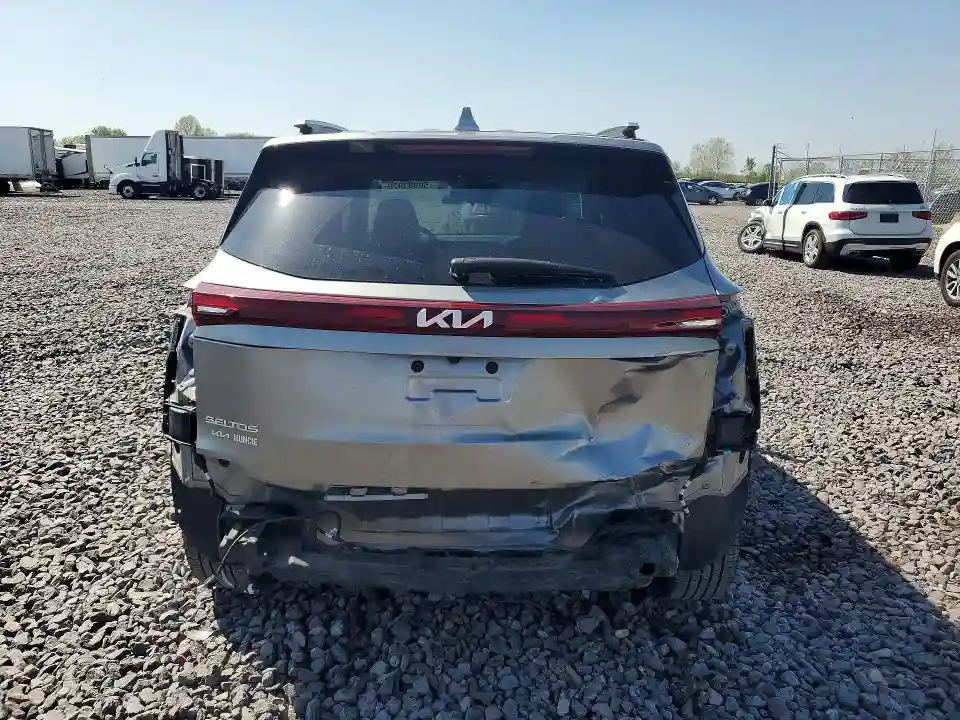 KNDEU2AA3R7495621 2024 KIA SELTOS-5